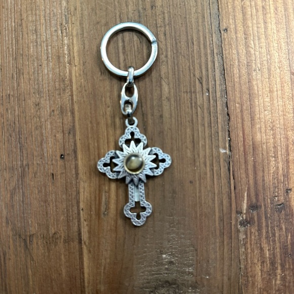 Silver Cross Keychain - Picture 2 of 3